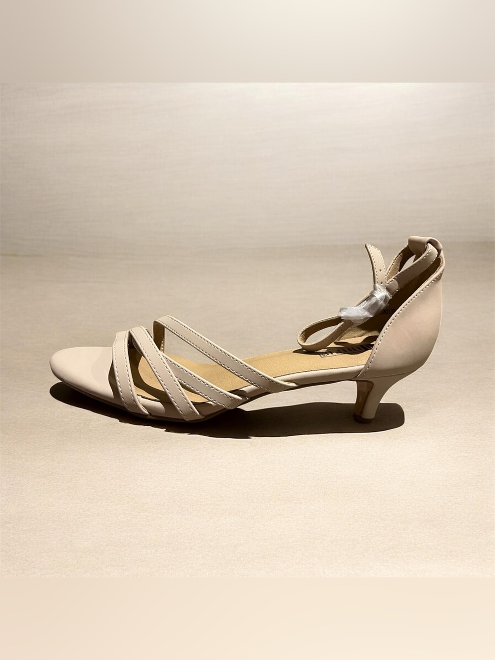IDIFU Beige Strappy Low Heel Sandals